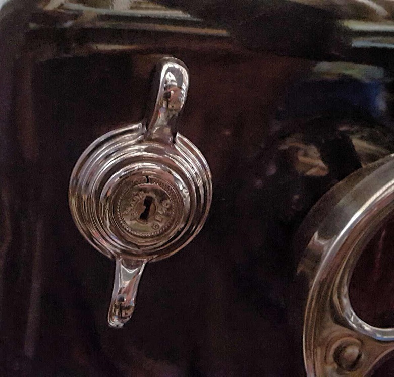 serrure malle C4.jpg